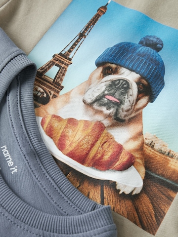 NAME IT T-shirt 'NMMVOTO' i grå