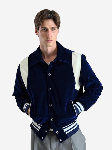Veste mi-saison Giesto en bleu : devant