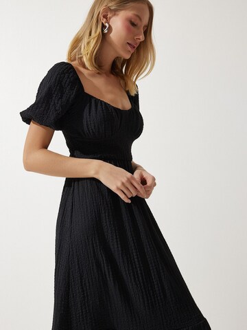 Robe Happiness İstanbul en noir