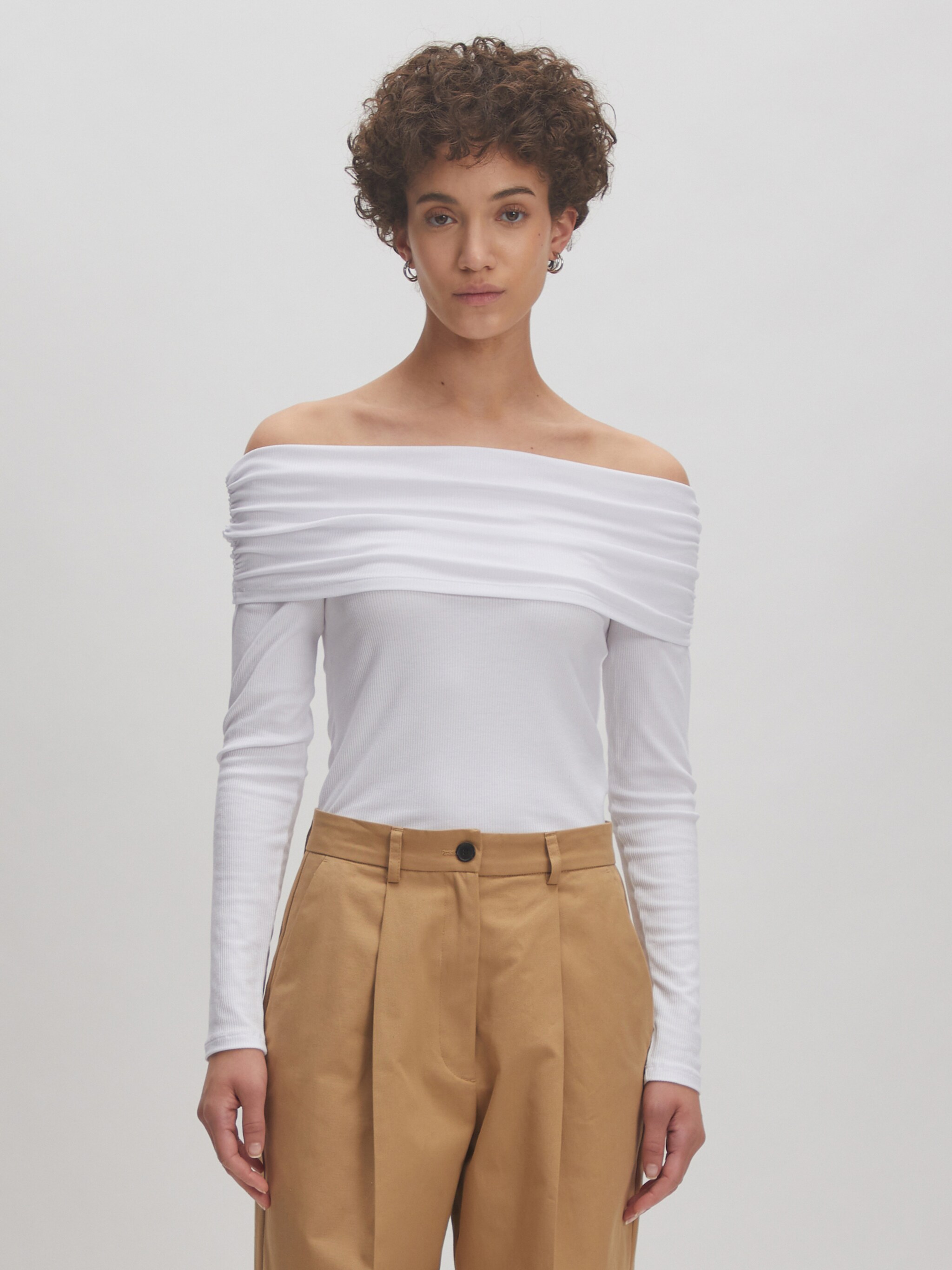 EDITED Producten Shirt 'Manja' Wit