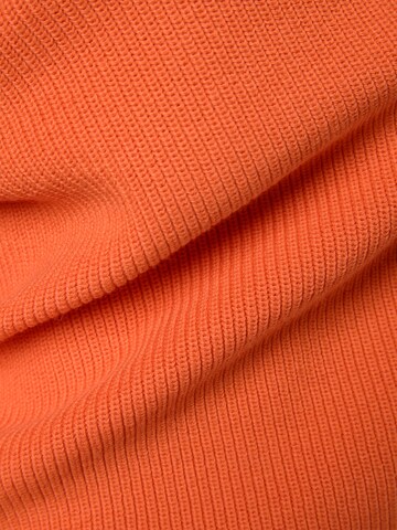 Marie Lund Sweater in Orange