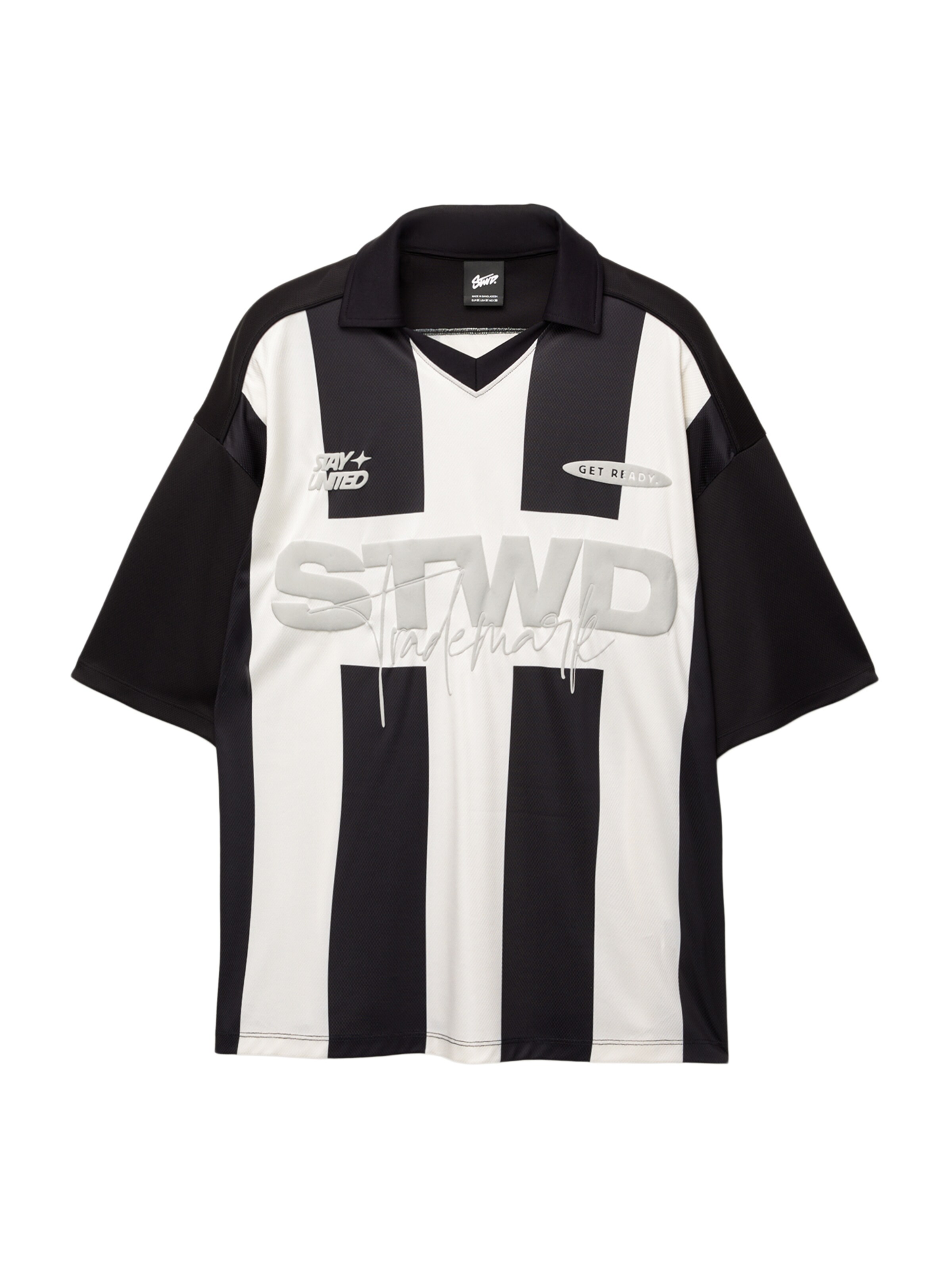 Pull&Bear Poloshirt 'STWD' in Schwarz: Vorderseite