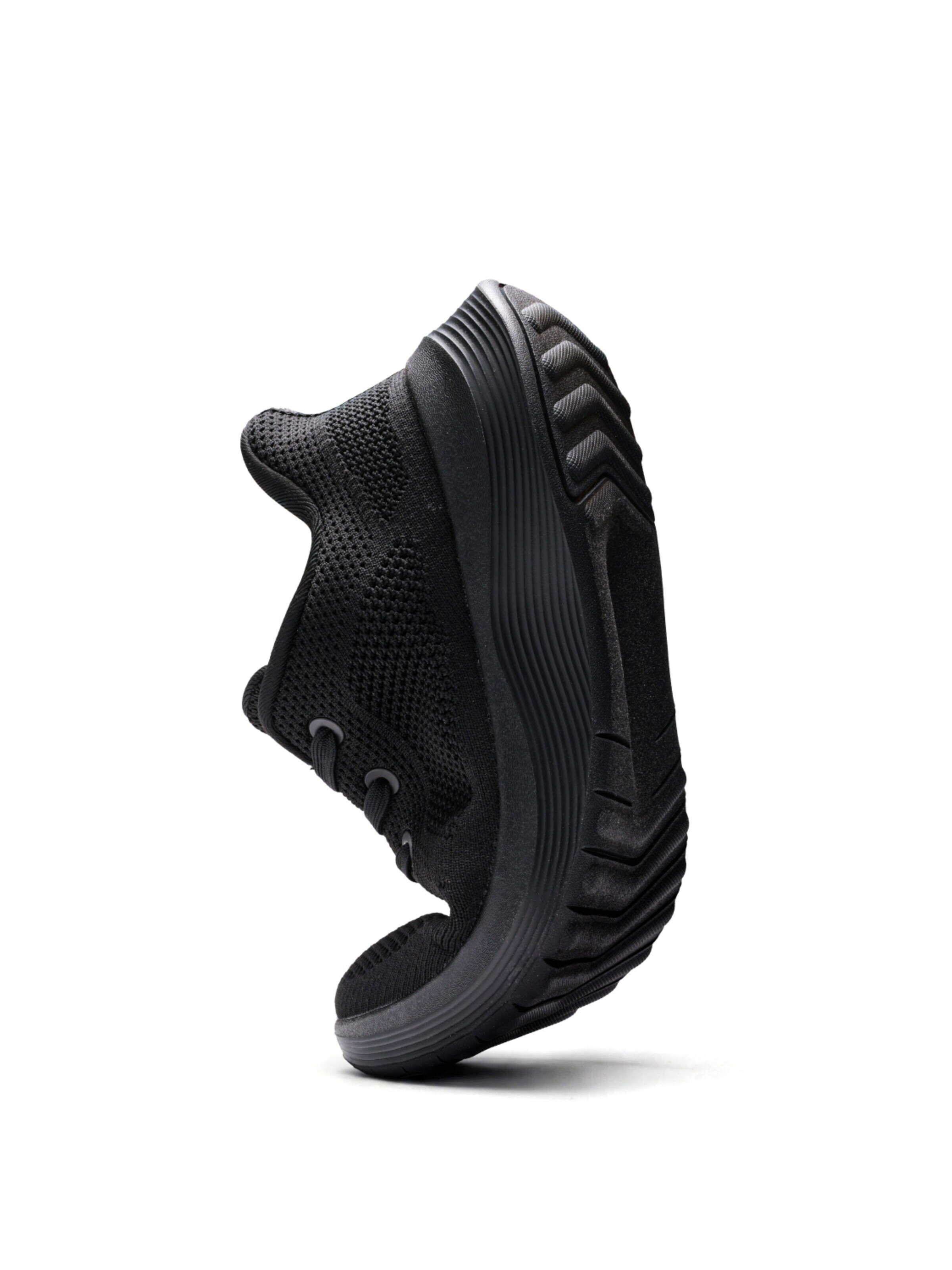 Scarpa stringata sportiva di Bruno Marc in nero