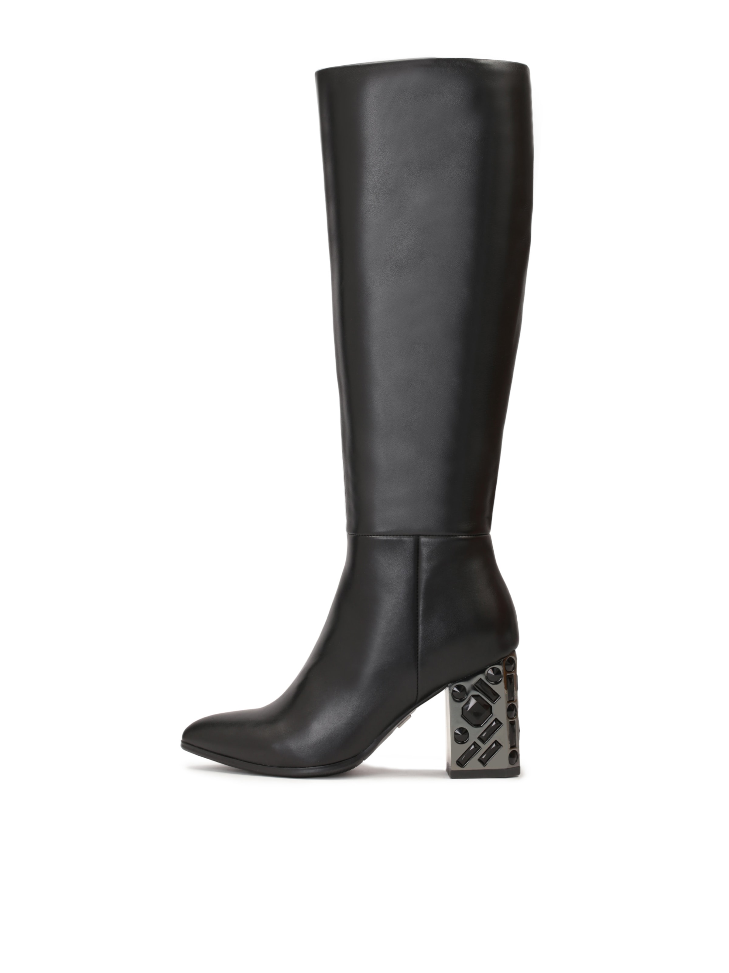Kazar Boot in Black: front