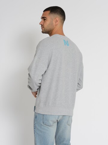 NASSAU Beach Club Sweatshirt 'NB231041' in Grijs