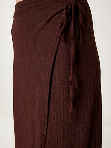 Happiness İstanbul - Falda en marrón
