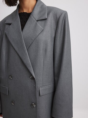 NA-KD Between-Seasons Coat in Grey