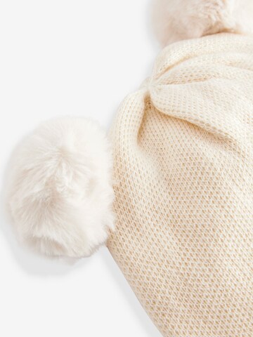 Next Beanie in Beige