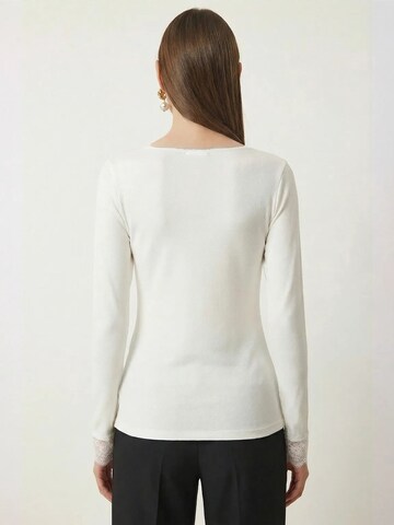 Camicia da donna di Happiness İstanbul in bianco