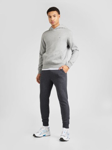 HOLLISTER Tapered Nadrág - fekete