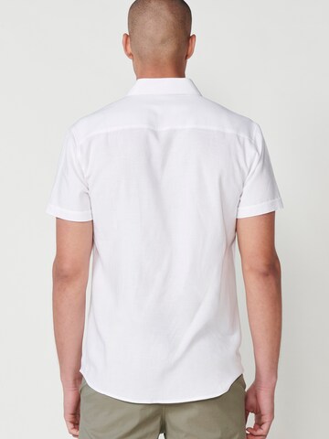 Regular fit Camicia di KOROSHI in bianco