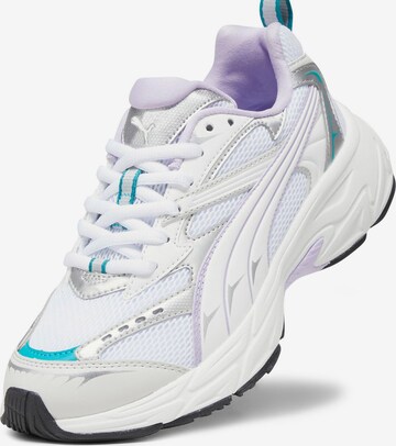 PUMA - Sapatilhas baixas 'Morphic' em branco