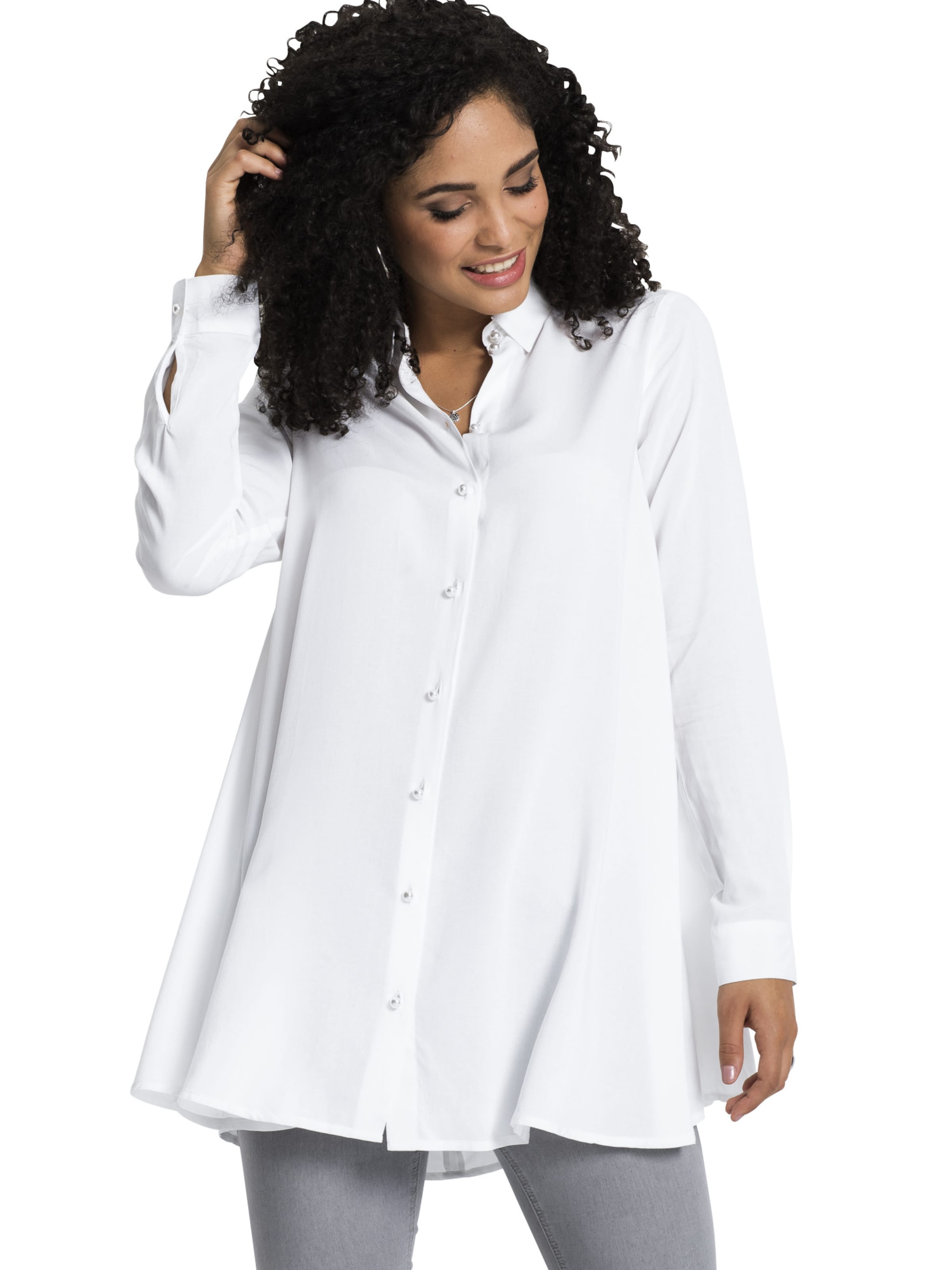 bonprix Blouse in White: front