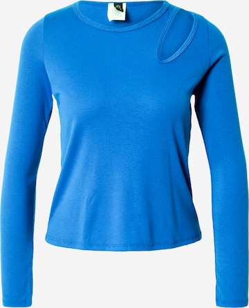 Onzie Performance Shirt in Blue: front