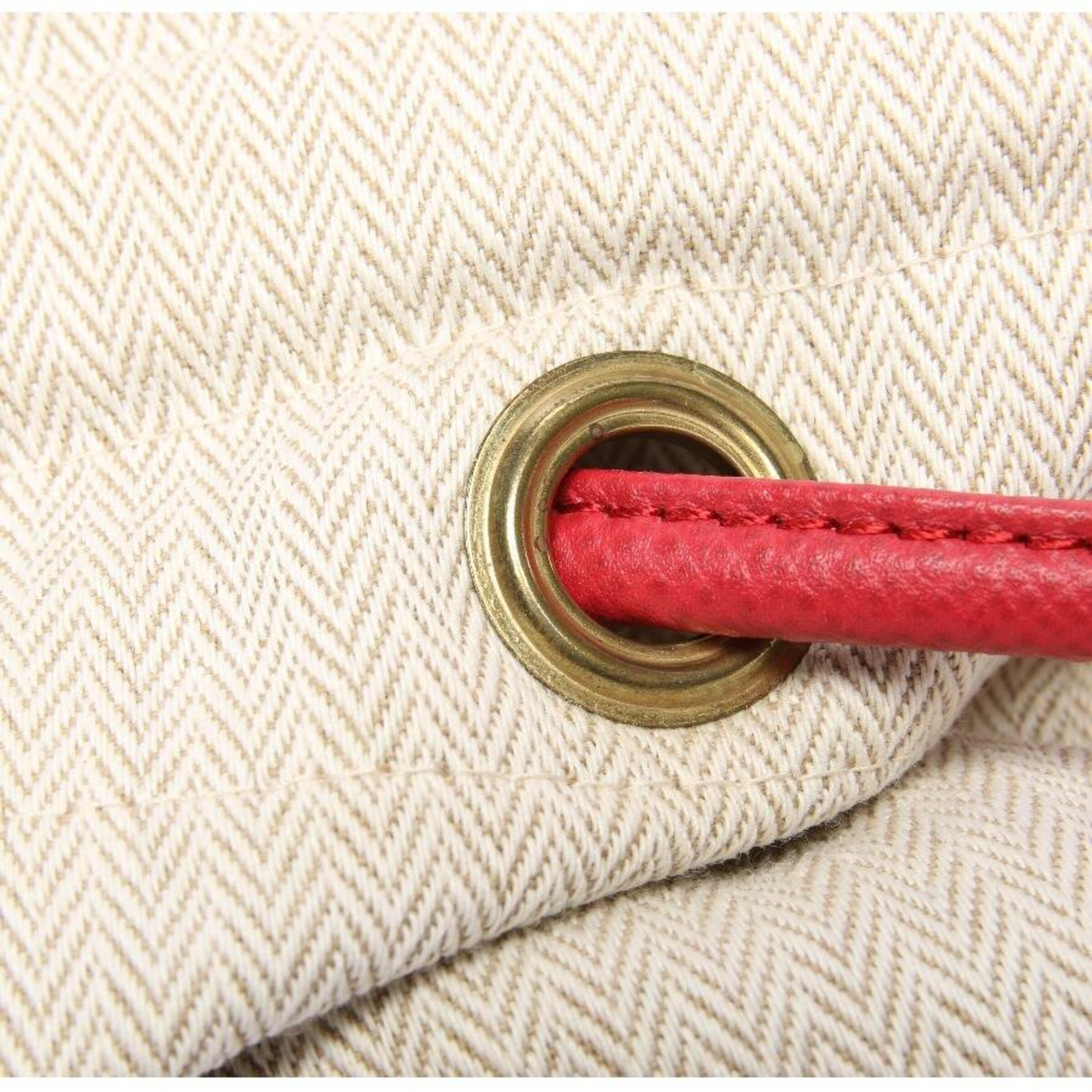 HERMÈS Bag in One size in Red