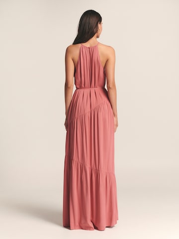 St MRLO - Vestido de noche en rosa: atrás