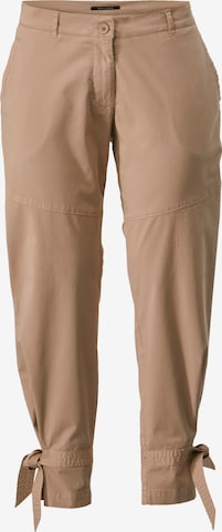 Sara Lindholm Tapered Chino Pants in Brown: front