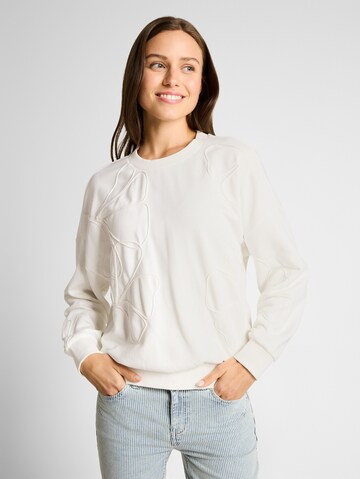 TOM TAILOR Sweatshirt in White: front