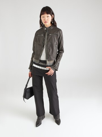 BDG Urban Outfitters Jacke in Schwarz