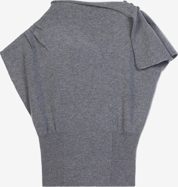 GOBI Cashmere Top in Grey: front