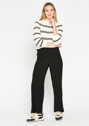 LolaLiza Wide leg Pleat-Front Pants in Black