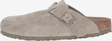 Clogs 'Boston' di BIRKENSTOCK in verde: frontale