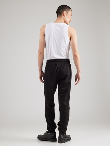EA7 Emporio Armani Tapered Παντελόνι σε μαύρο