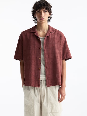 Pull&Bear Comfort fit Button Up Shirt in Red: front