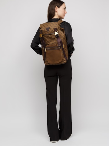 GUESS Rucksack 'Berlin ' in Braun: Vorderseite