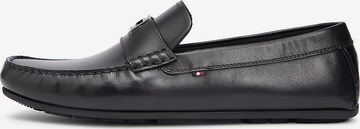 TOMMY HILFIGER Moccasin in Black: front