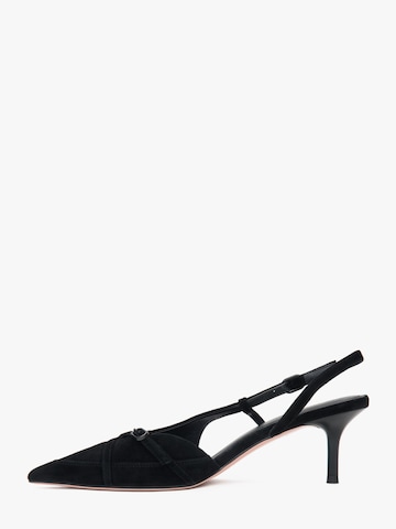 Décolleté '24022-1717' di Estro in nero