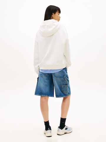 Tommy Jeans Majica 'ESS' | bela barva