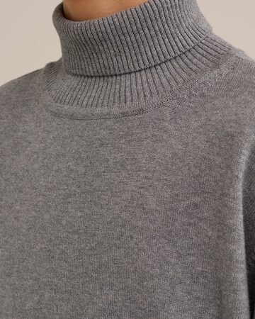 WE Fashion Sweater in Grey