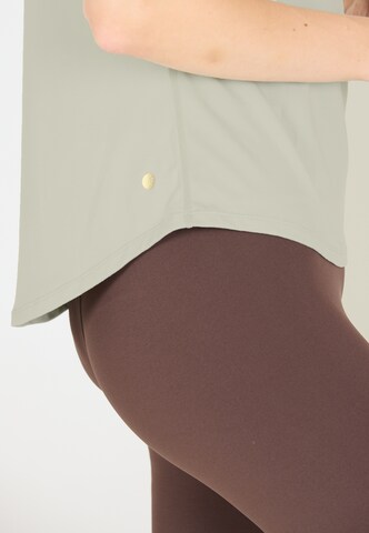 Athlecia T-Shirt 'Gaina' in Braun
