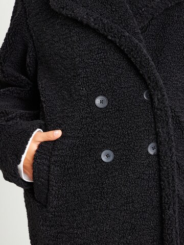 Giacca invernale di MYLAVIE by Sarah Harrison in nero