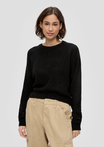 Pull-over QS en noir : devant