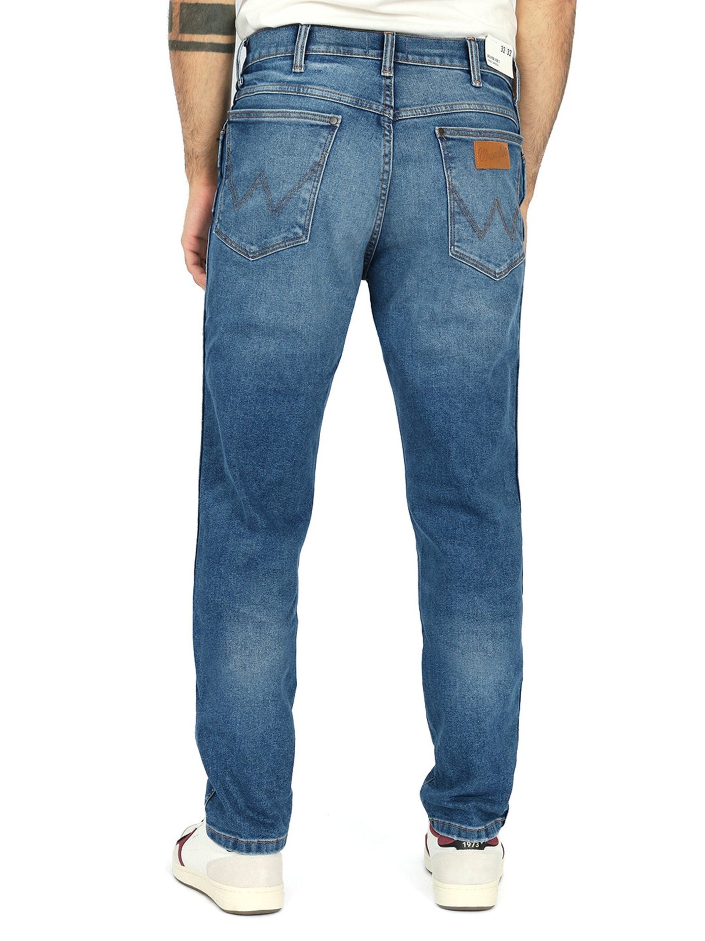WRANGLER Tapered Jeans 'RIVER Light & Soft Denim'‌‌‌‌‌ in Blau