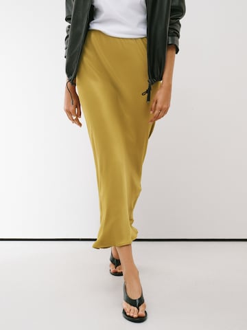 Next Skirt in Green: front