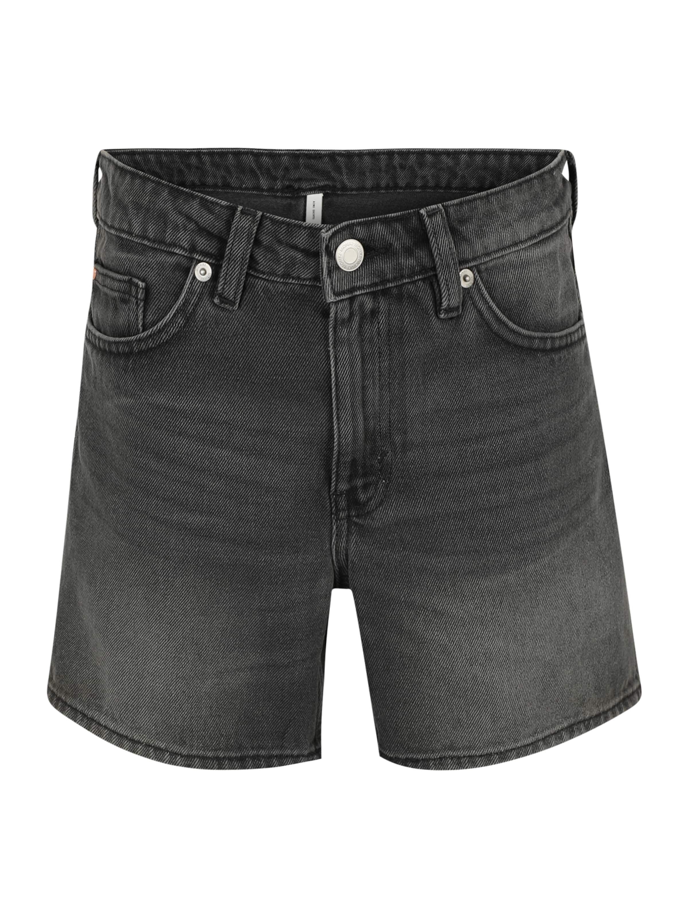 Monki Regular Jeans in Black: front