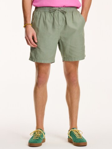 Shiwi Regular Trousers 'Lewis' in Green: front