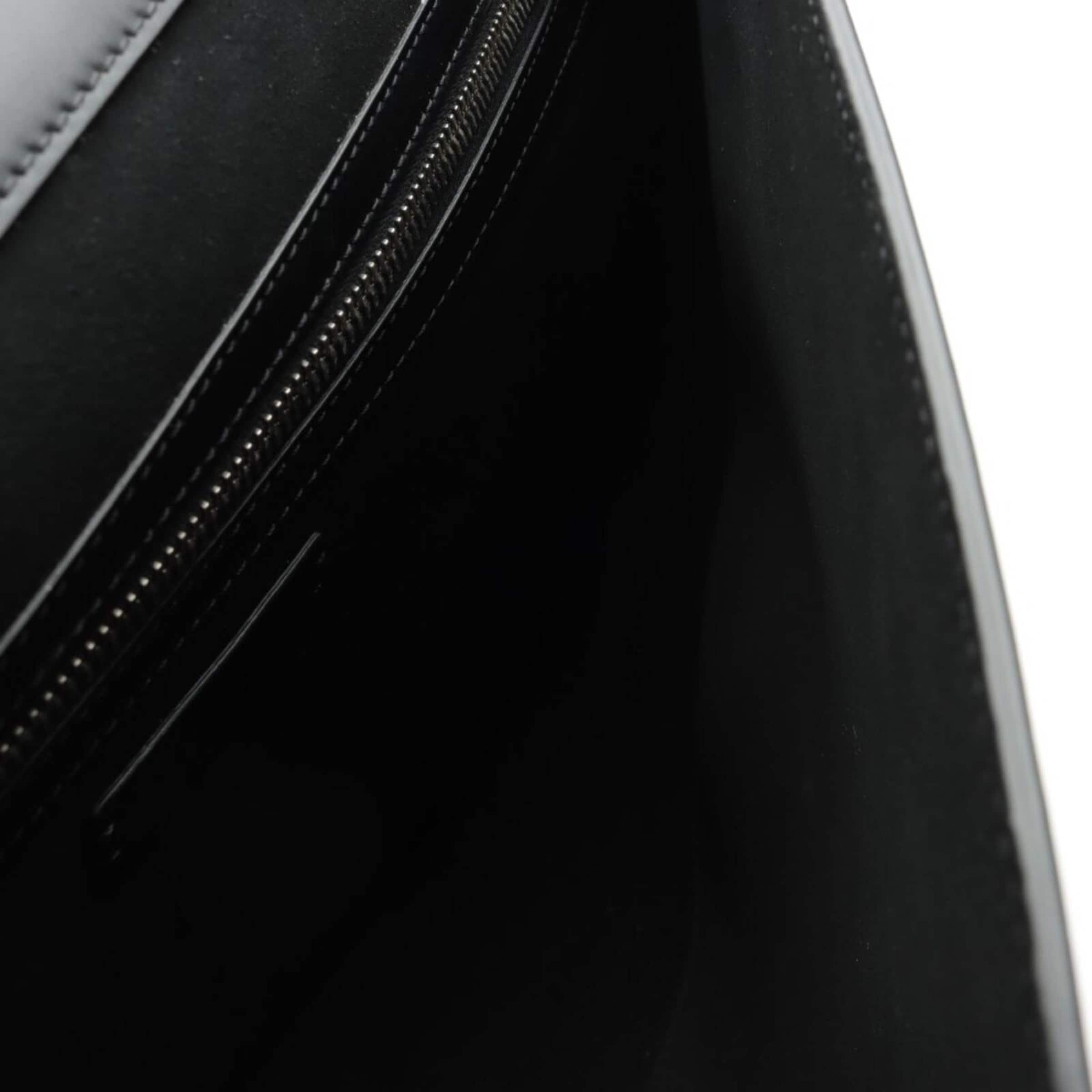 VALENTINO Bag in One size in Black