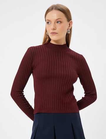 Koton Sweater in Red: front