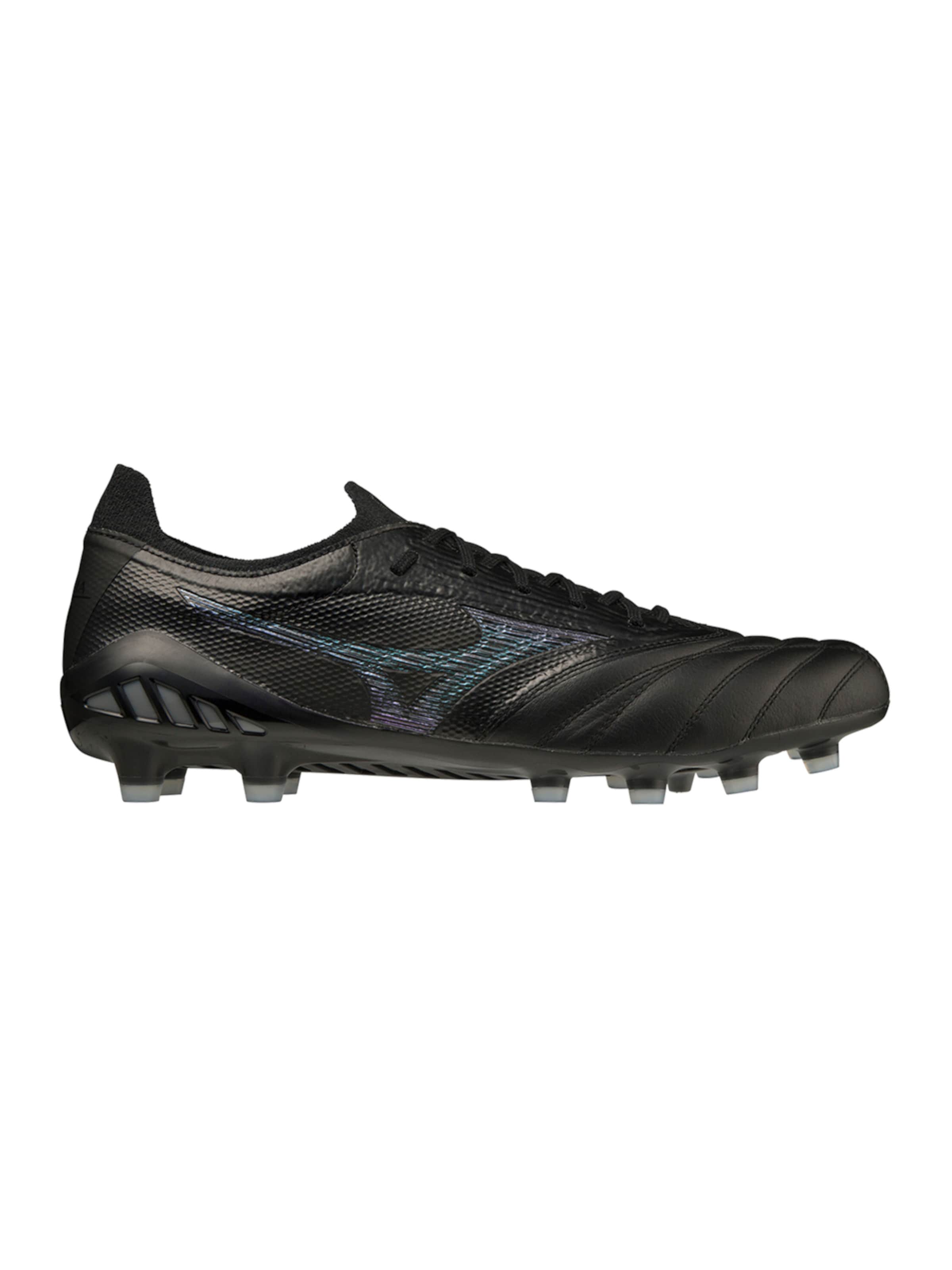 MIZUNO Soccer shoe in Black: front