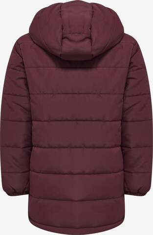 Veste d’hiver Hummel en rouge