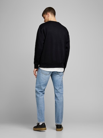 JACK & JONES - Sweatshirt 'STAR' em preto