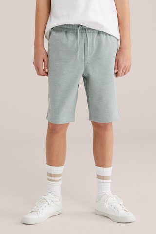 WE Fashion - Regular Calças em verde: frente