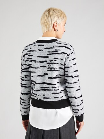 TAIFUN - Jersey en blanco