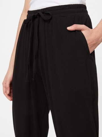 Thought Tapered Trousers 'EMERSON' in Black