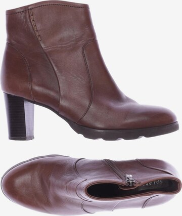 SALAMANDER Dress Boots in 37 in Brown: front