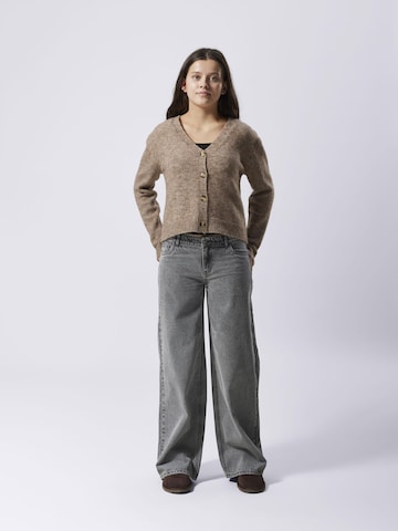 Wide leg Jeans 'NLFKIZZA' di LMTD in grigio
